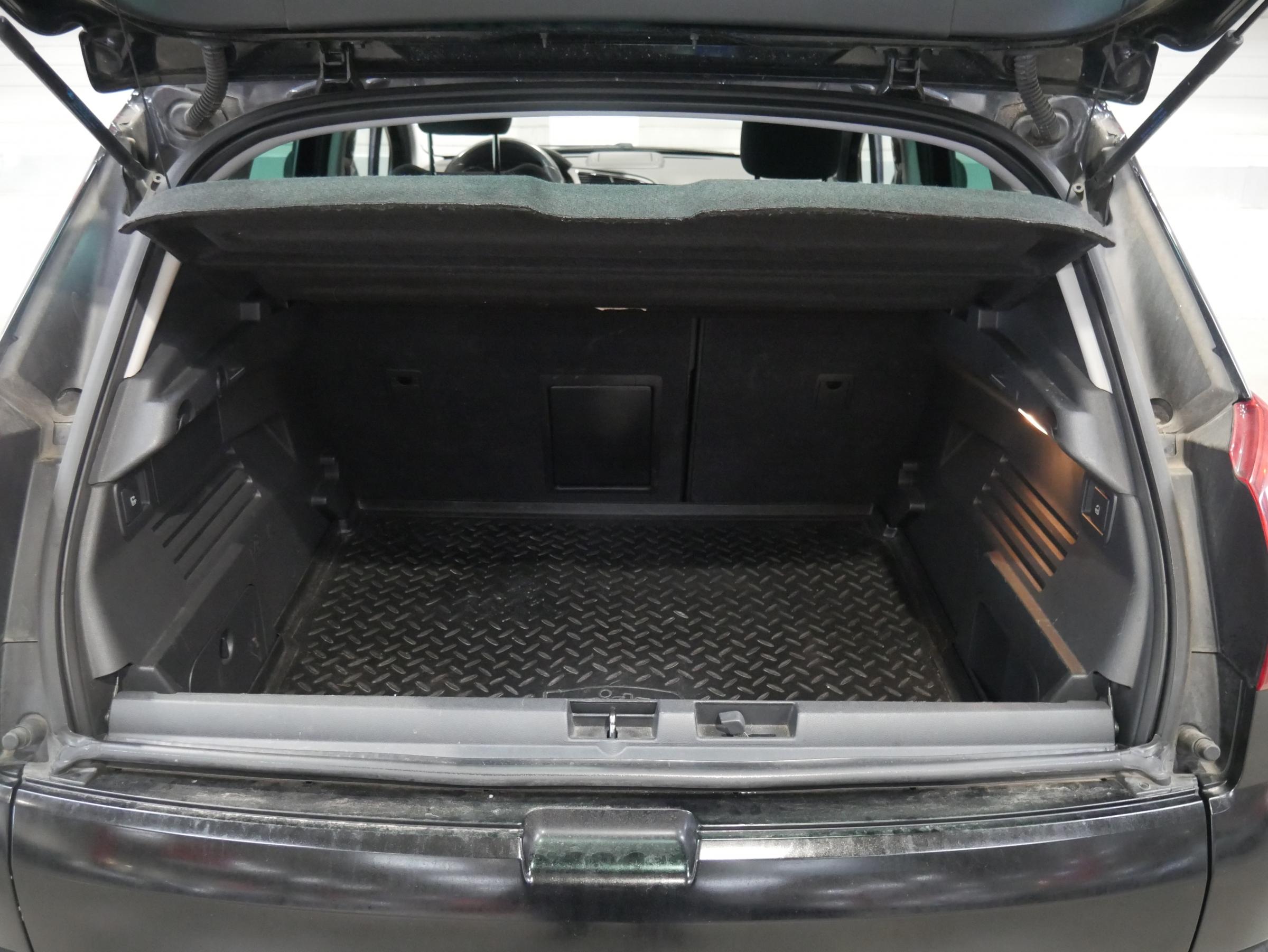 Peugeot 3008, 2014 - pohled č. 17