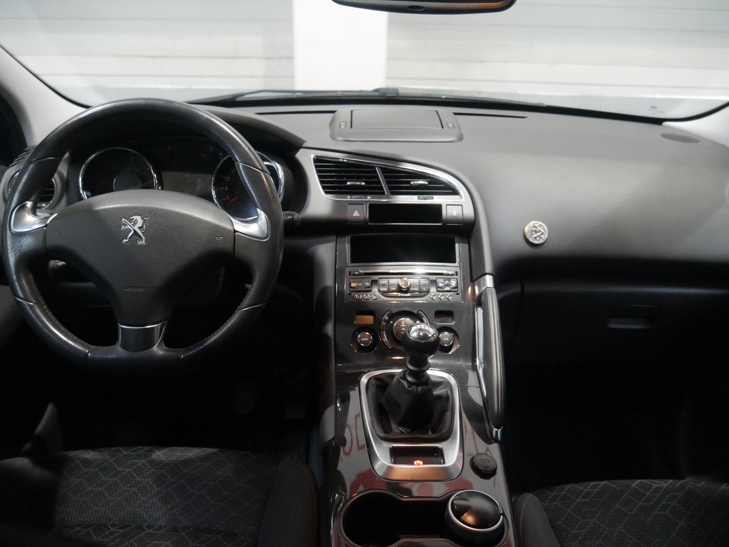 Peugeot 3008, 2014 - pohled č. 8