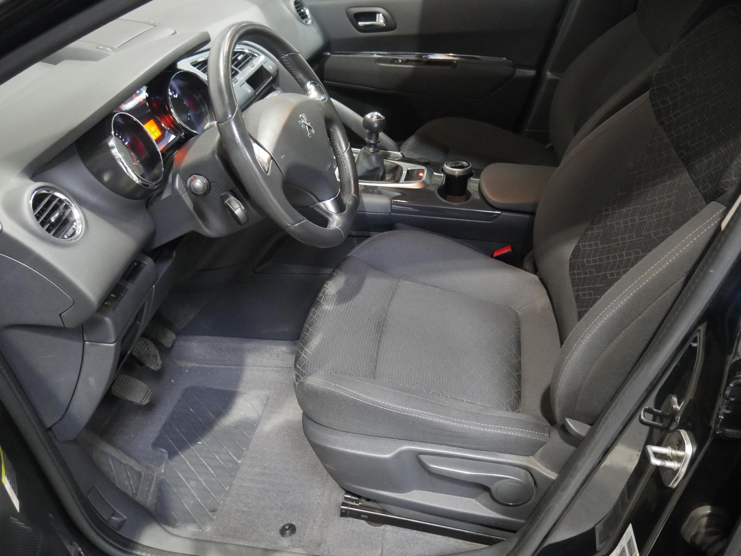 Peugeot 3008, 2014 - pohled č. 9