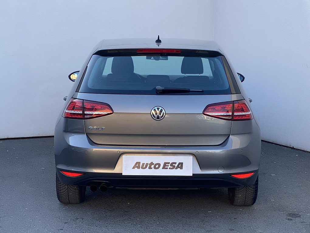 Volkswagen Golf 1.4 TSI 