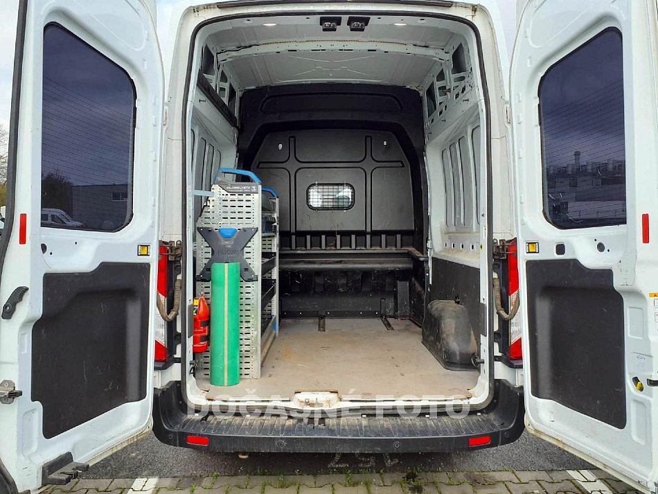 Ford Transit 2.0TDCi Trend L3H3 6míst