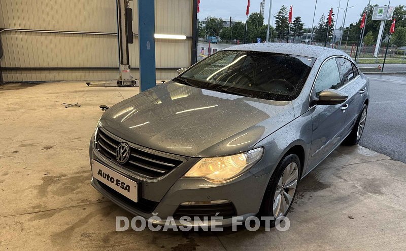 Volkswagen Passat CC 2.0 TDi 