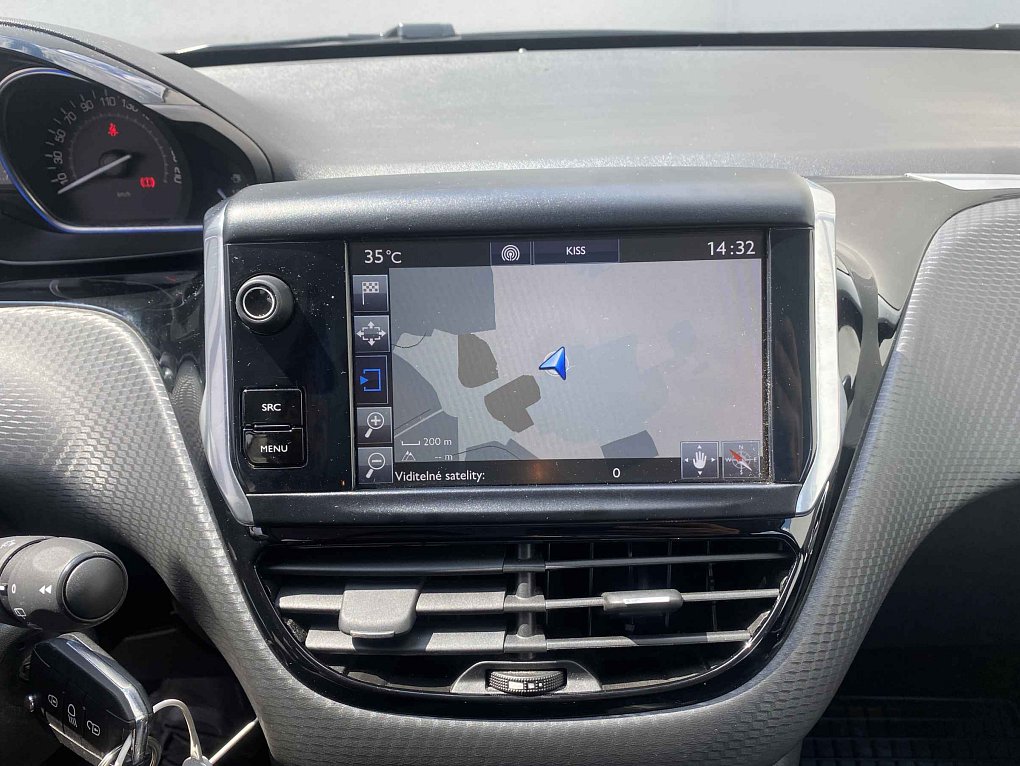 Peugeot 2008 1.2 PT 