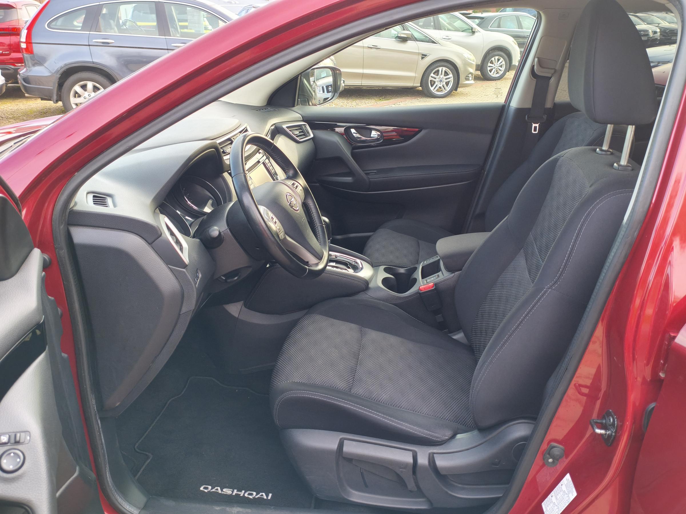 Nissan Qashqai, 2017 - pohled č. 10