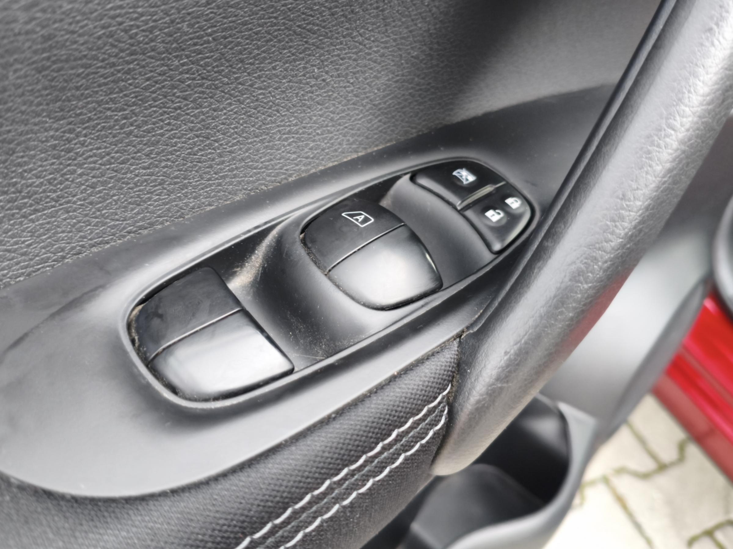 Nissan Qashqai, 2017 - pohled č. 13