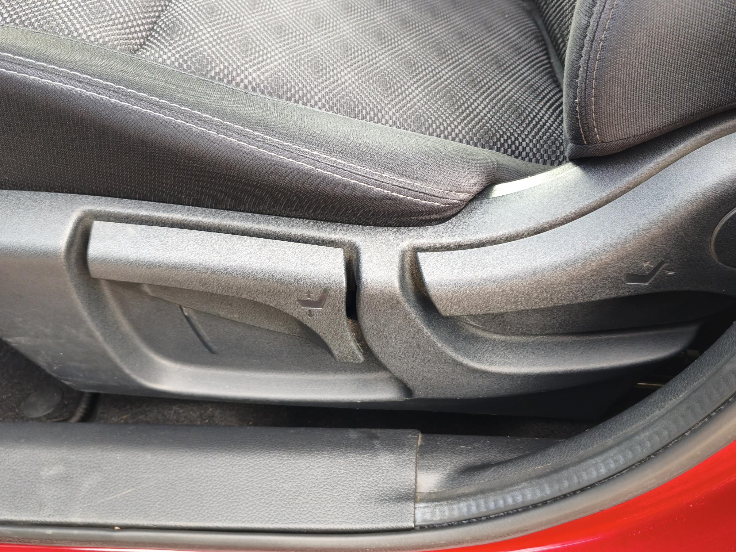 Nissan Qashqai, 2017 - pohled č. 14