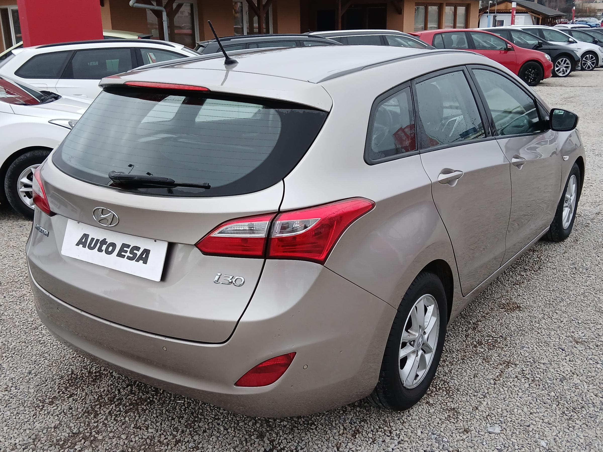 Hyundai i30, 2016 - pohled č. 4