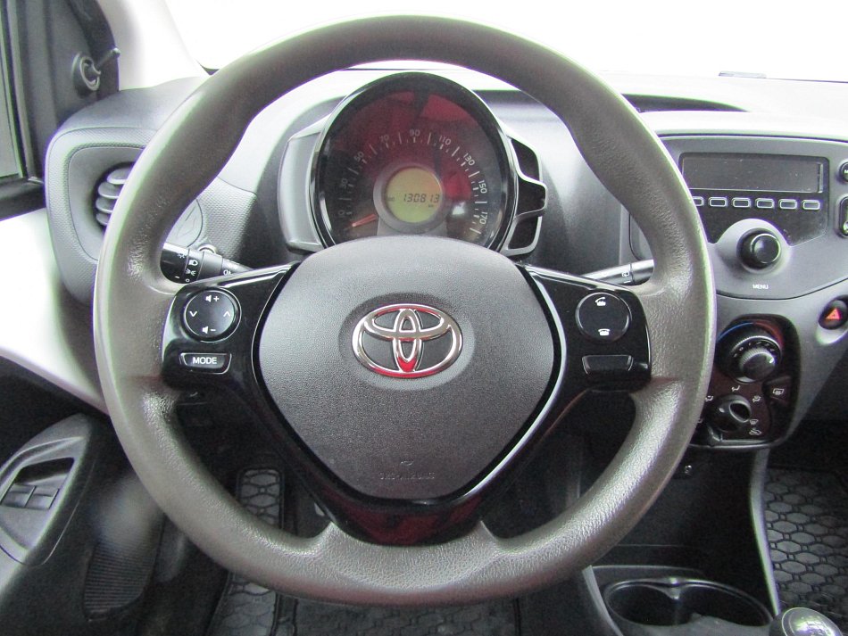 Toyota Aygo 1.0i 