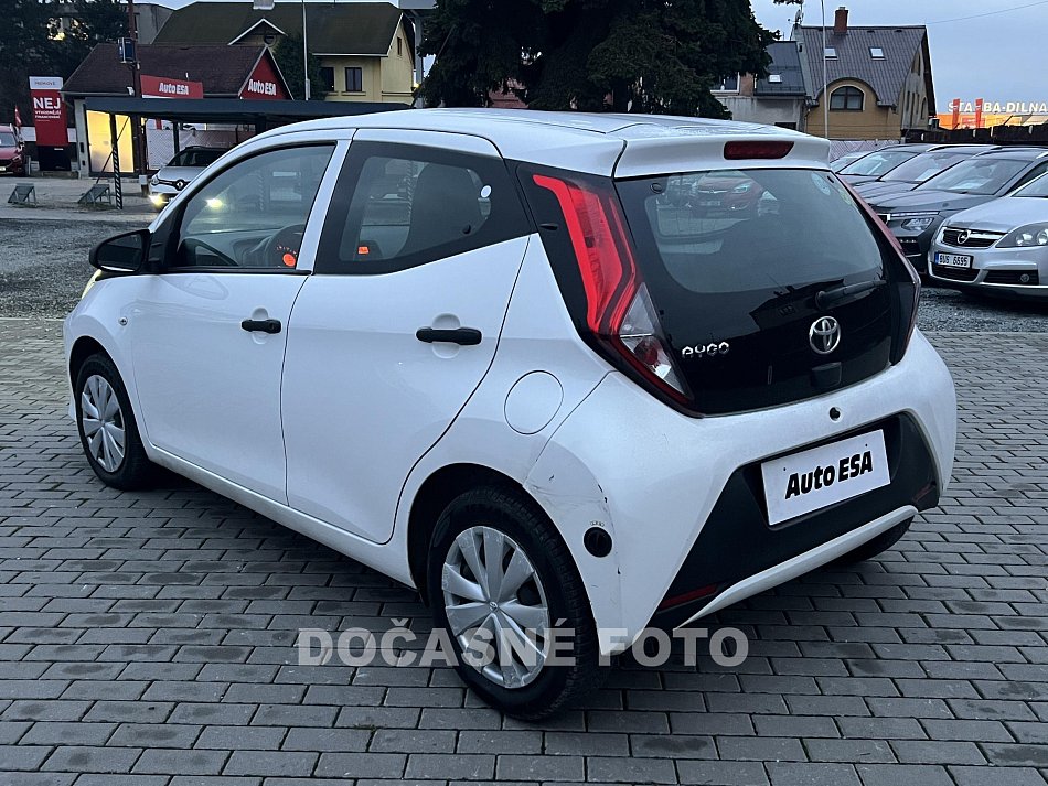 Toyota Aygo 1.0i 