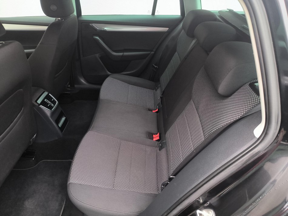 Škoda Octavia III 1.4TSi Ambition