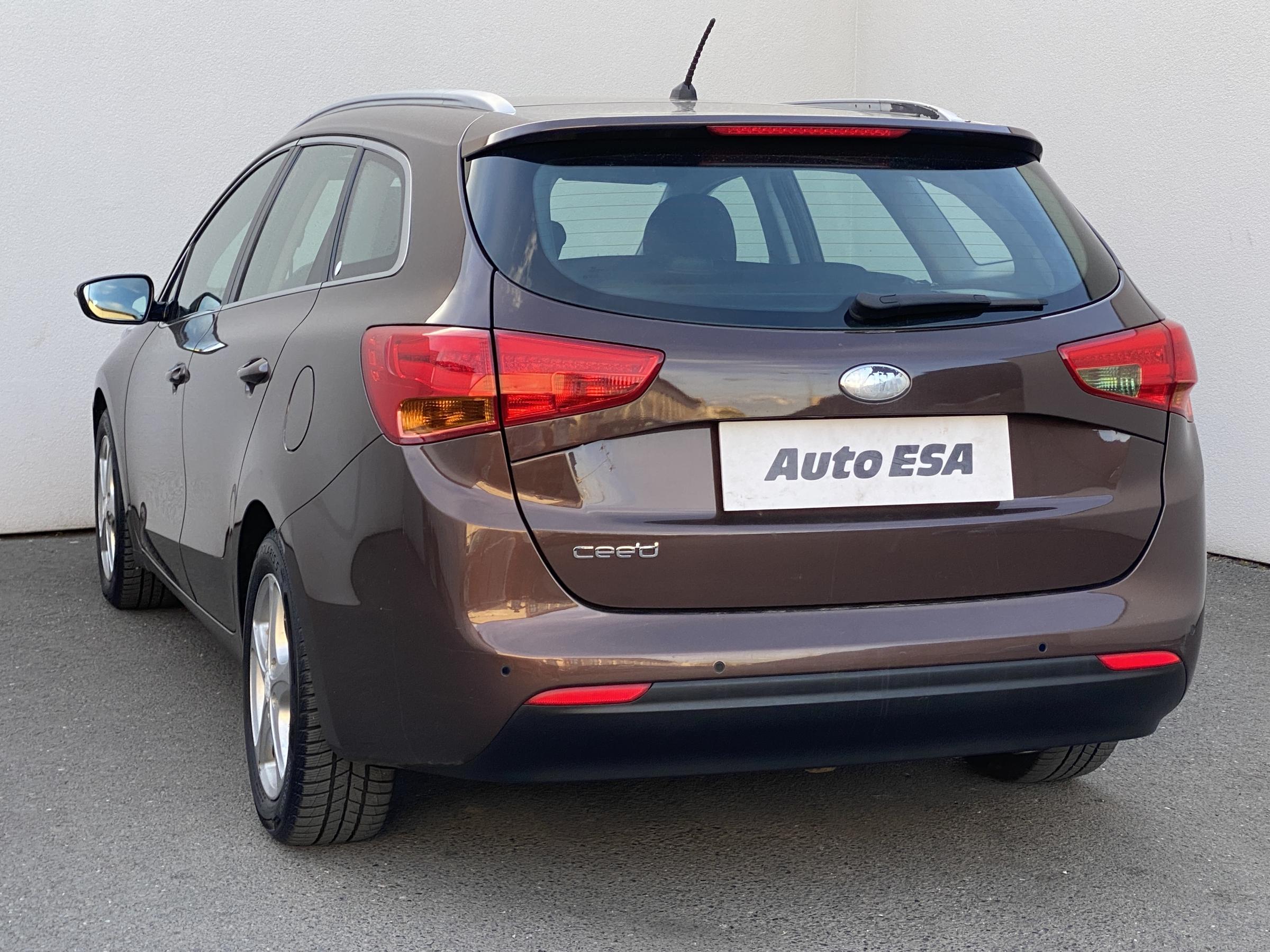 Kia Cee´d, 2014 - pohled č. 6