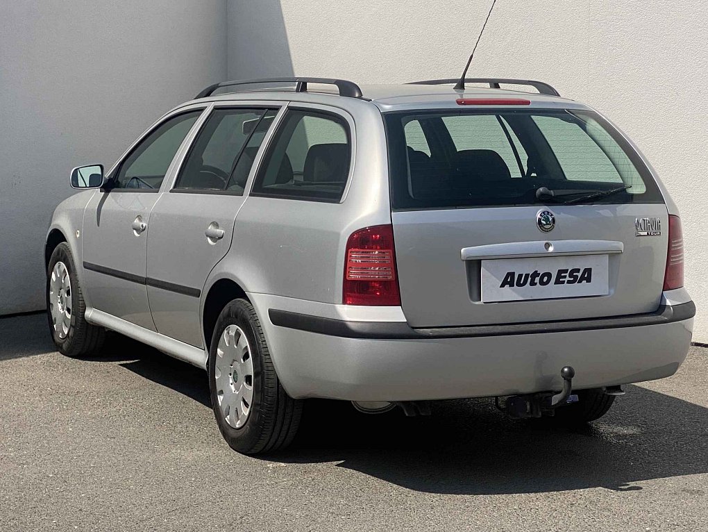 Škoda Octavia 1.6 16V Tour
