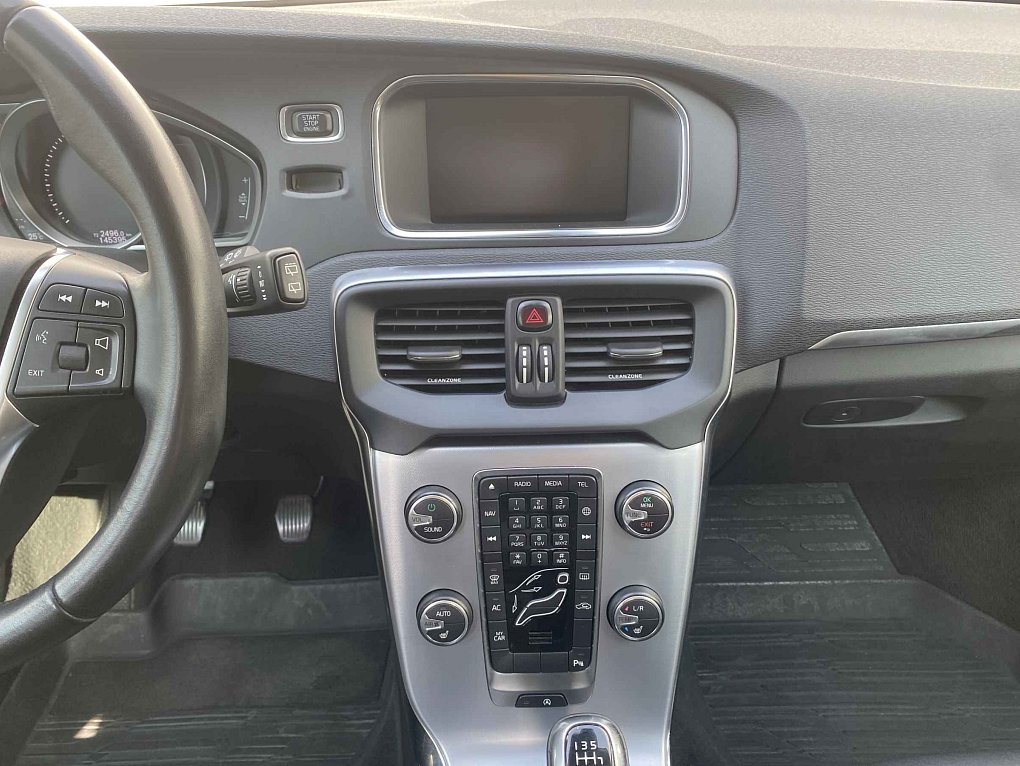Volvo V40 2.0T2 Momentum