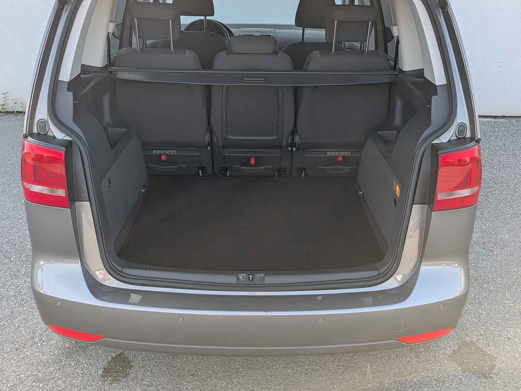 Volkswagen Touran 2.0TDi 