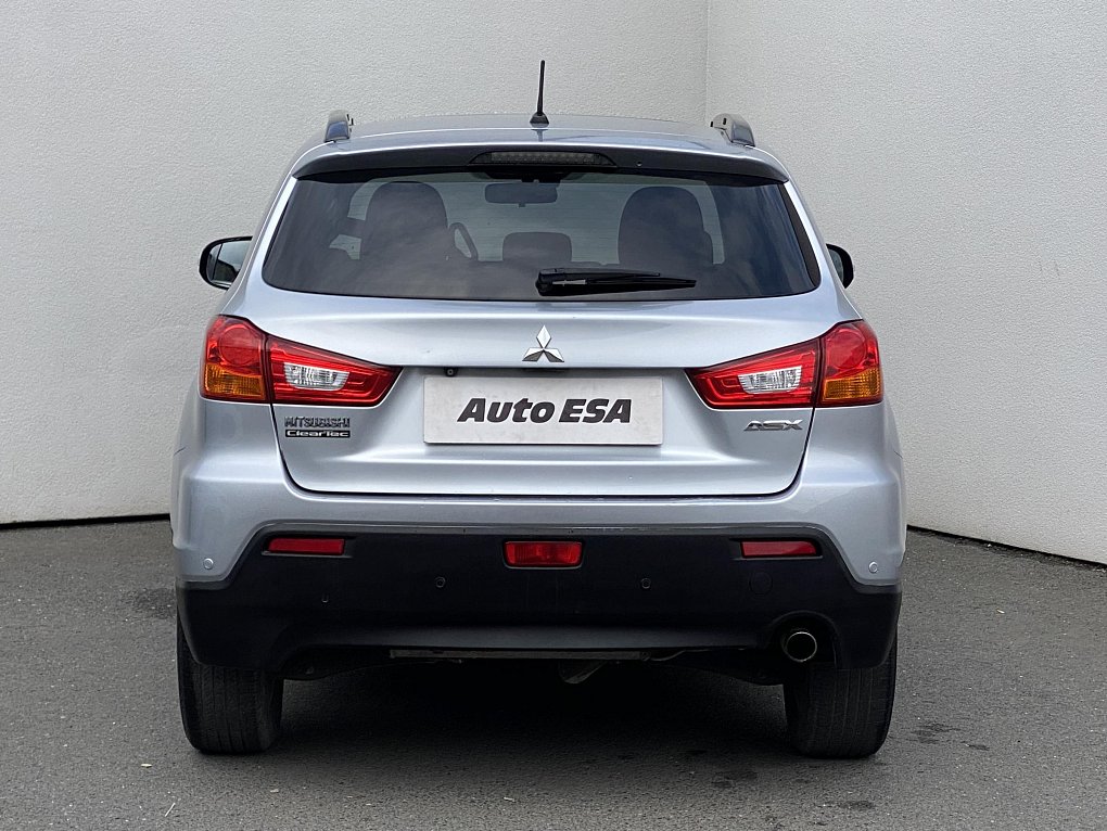 Mitsubishi ASX 1.8 DI-D 