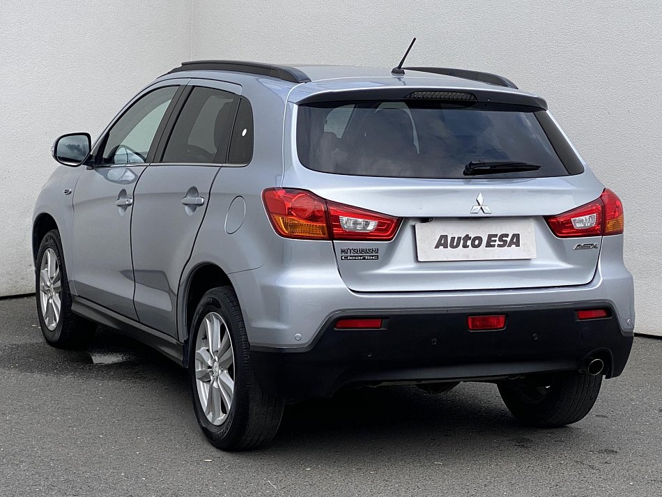 Mitsubishi ASX 1.8 DI-D 