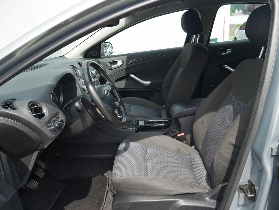 Ford Mondeo 1.8TDCi Ghia