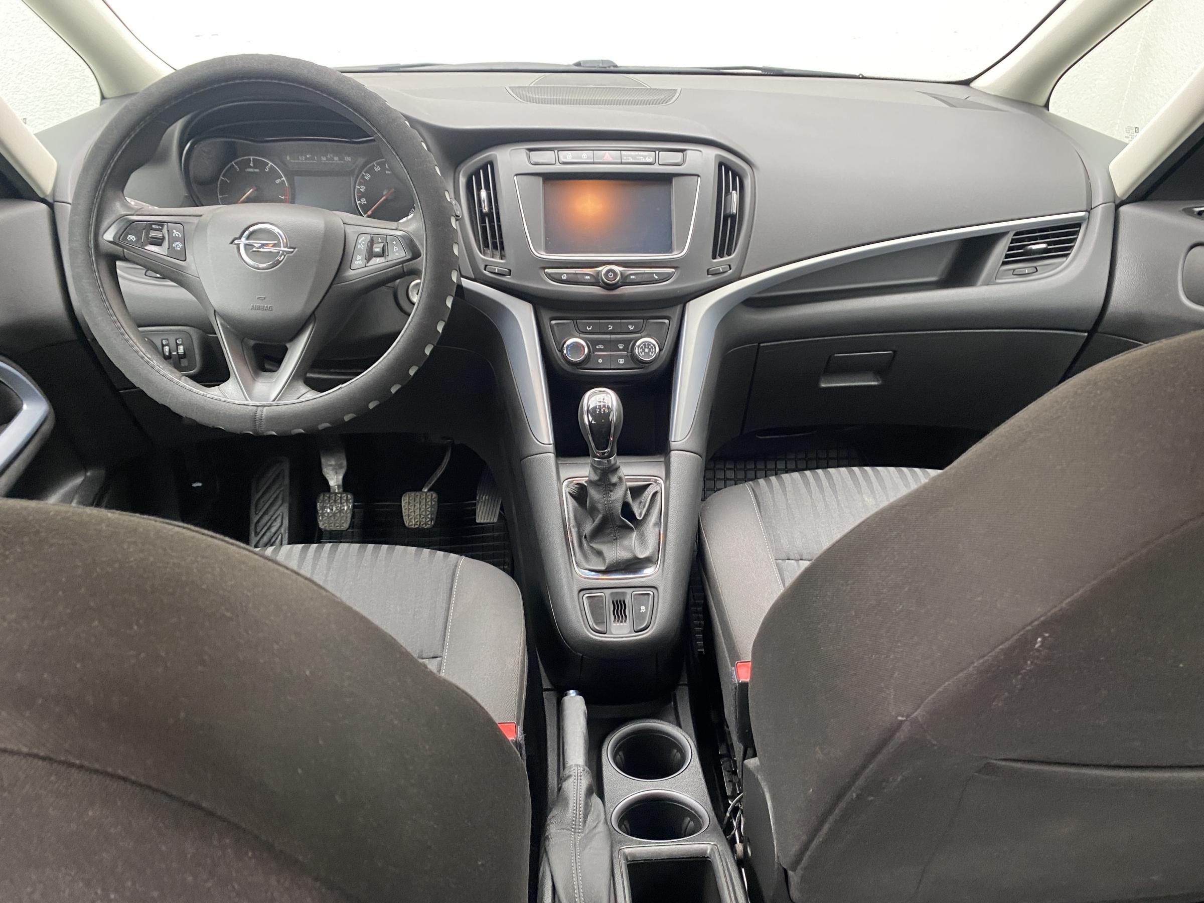 Opel Zafira, 2017 - pohled č. 8