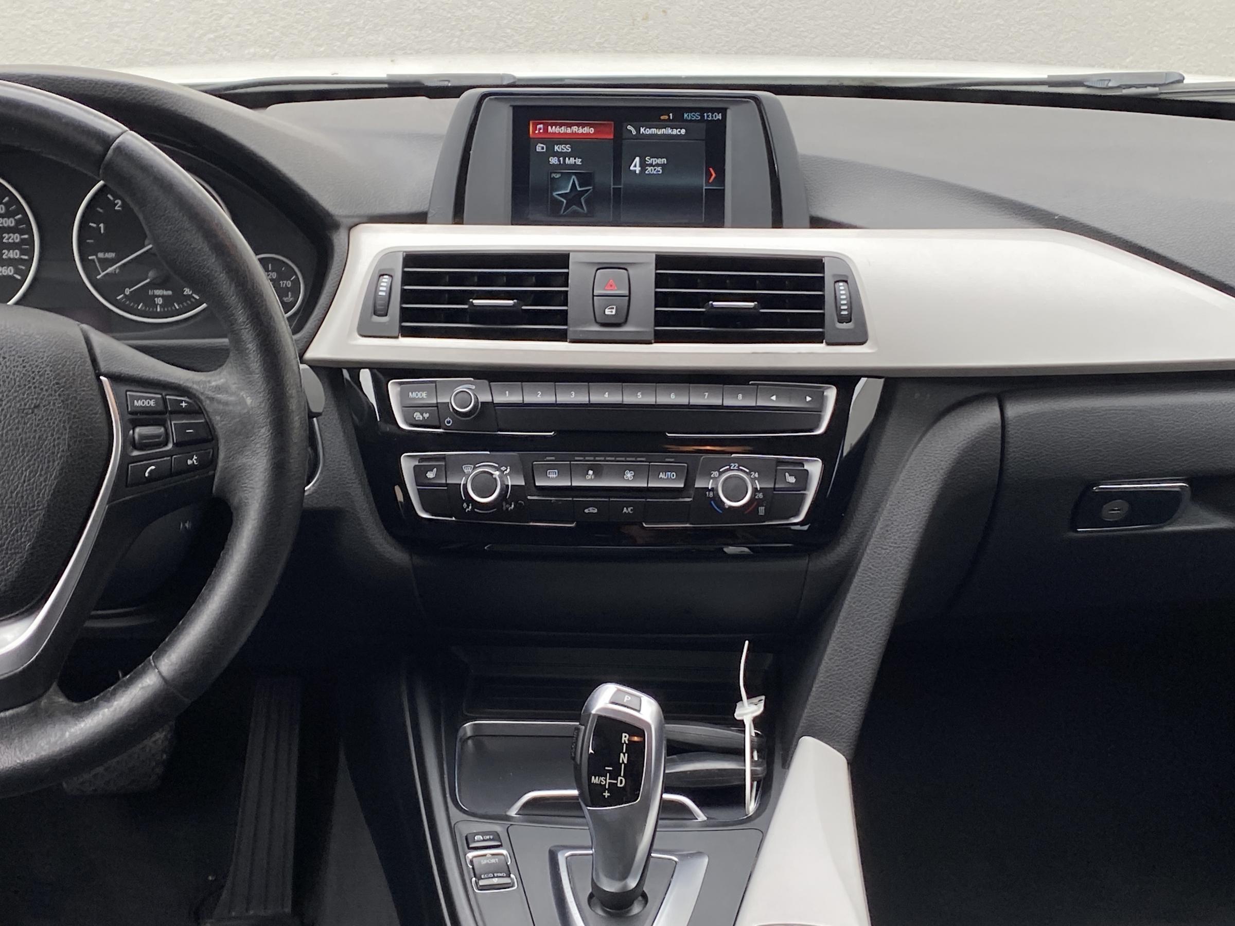 BMW Řada 3, 2018 - pohled č. 10