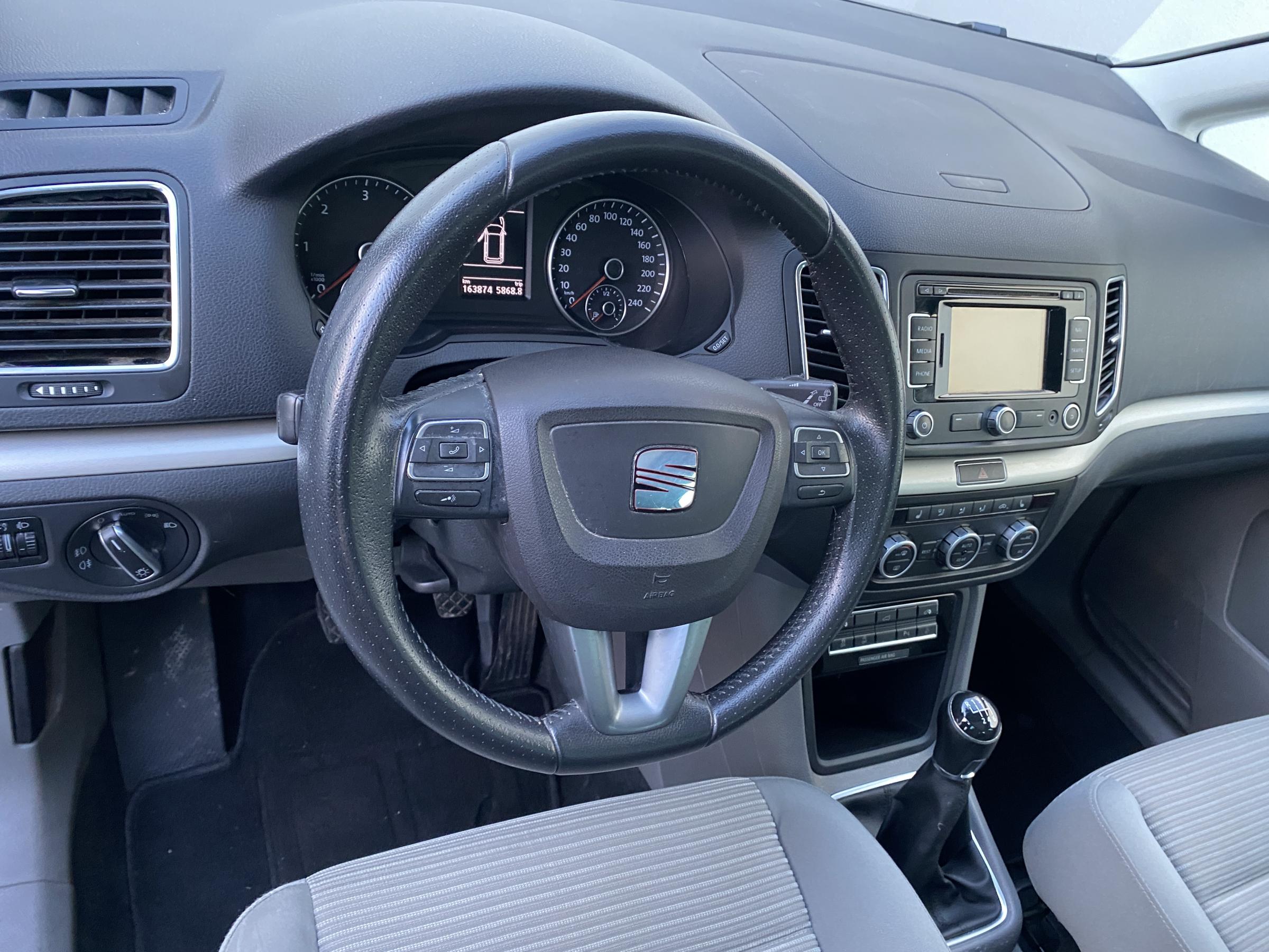 Seat Alhambra, 2014 - pohled č. 15