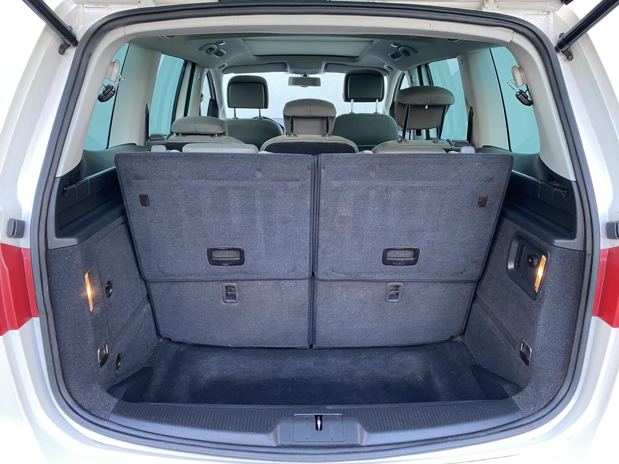 Seat Alhambra, 2014 - pohled č. 7