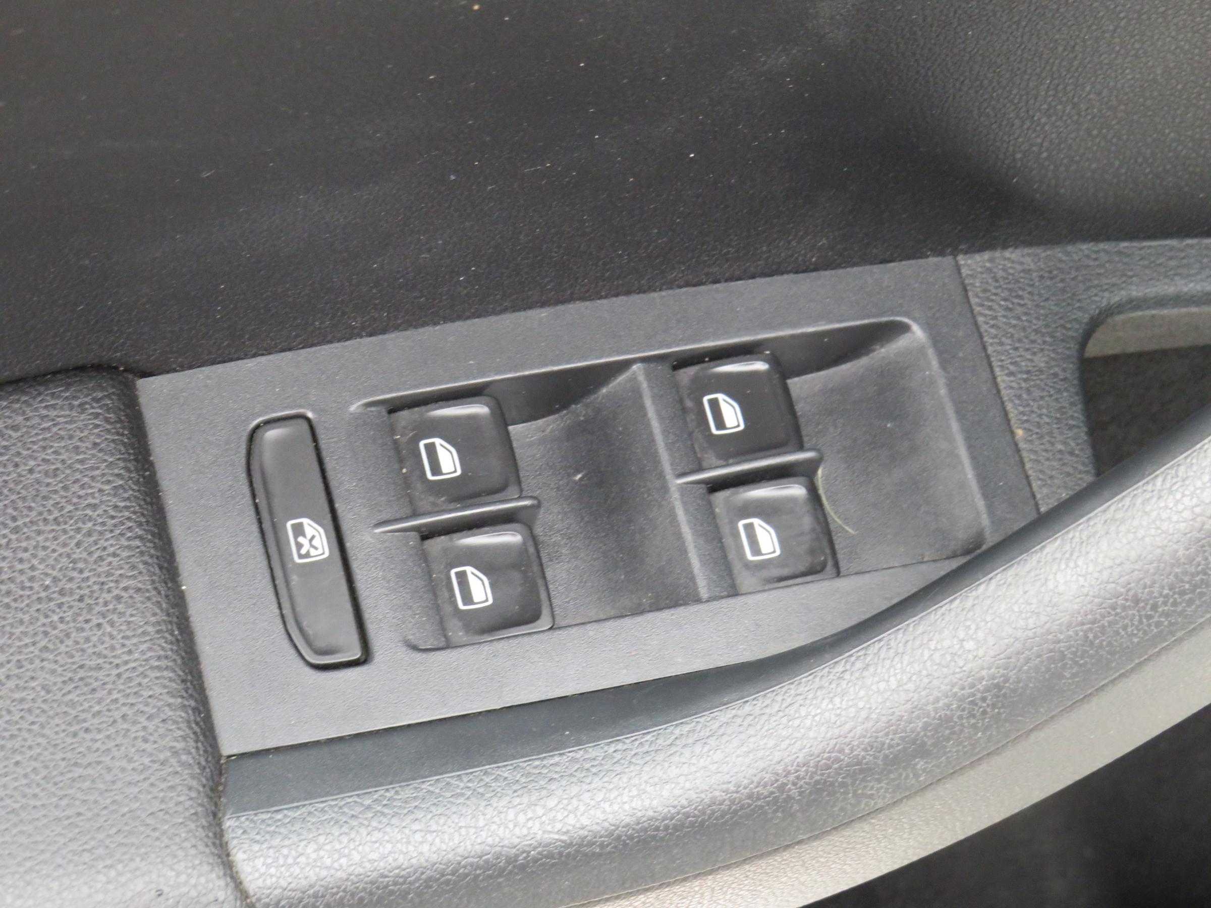 Škoda Octavia III, 2013 - pohled č. 11