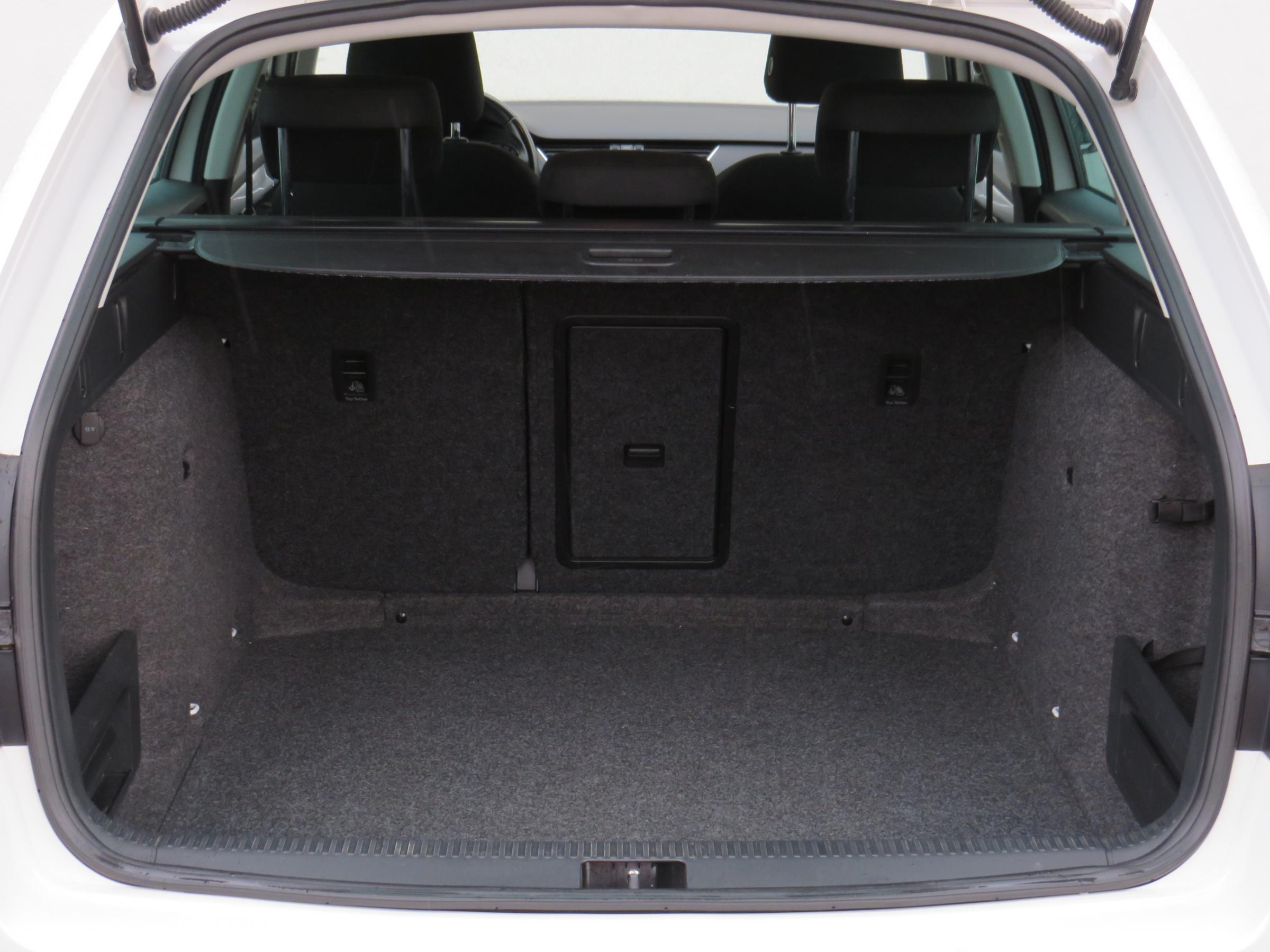 Škoda Octavia III, 2013 - pohled č. 7
