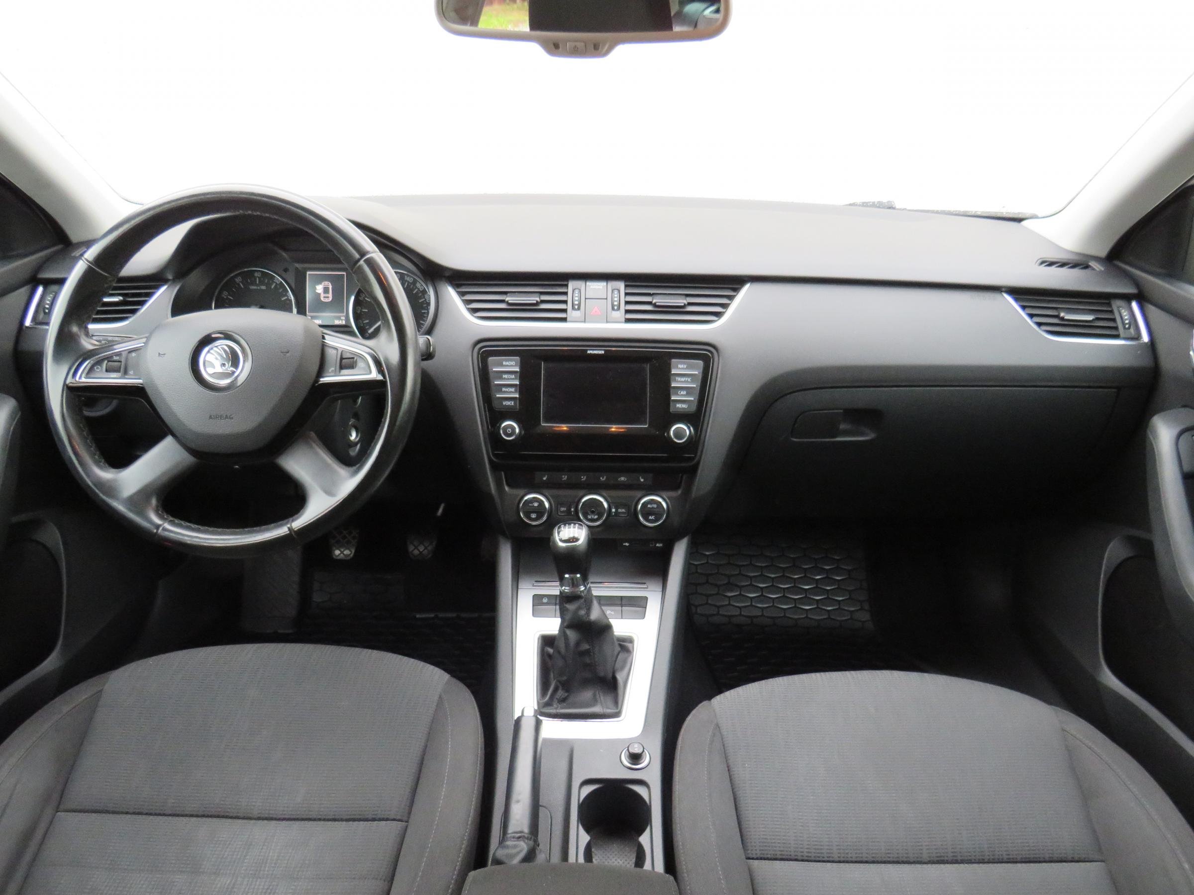 Škoda Octavia III, 2013 - pohled č. 8