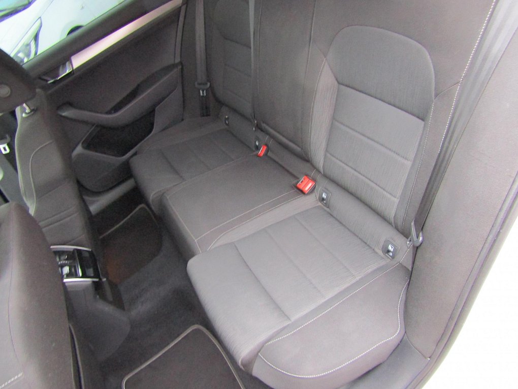 Škoda Superb III 2.0 TDi 