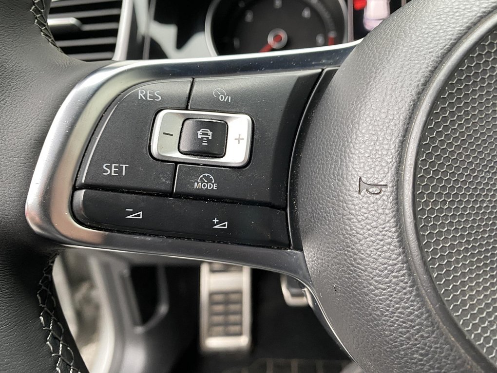 Volkswagen Golf 2.0 TDi GTD