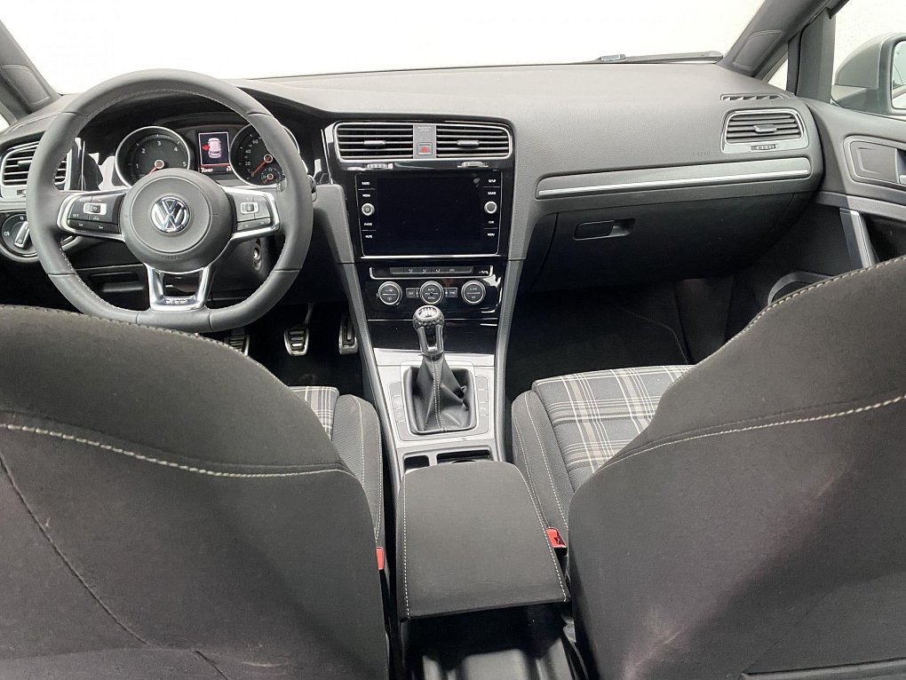 Volkswagen Golf 2.0 TDi GTD