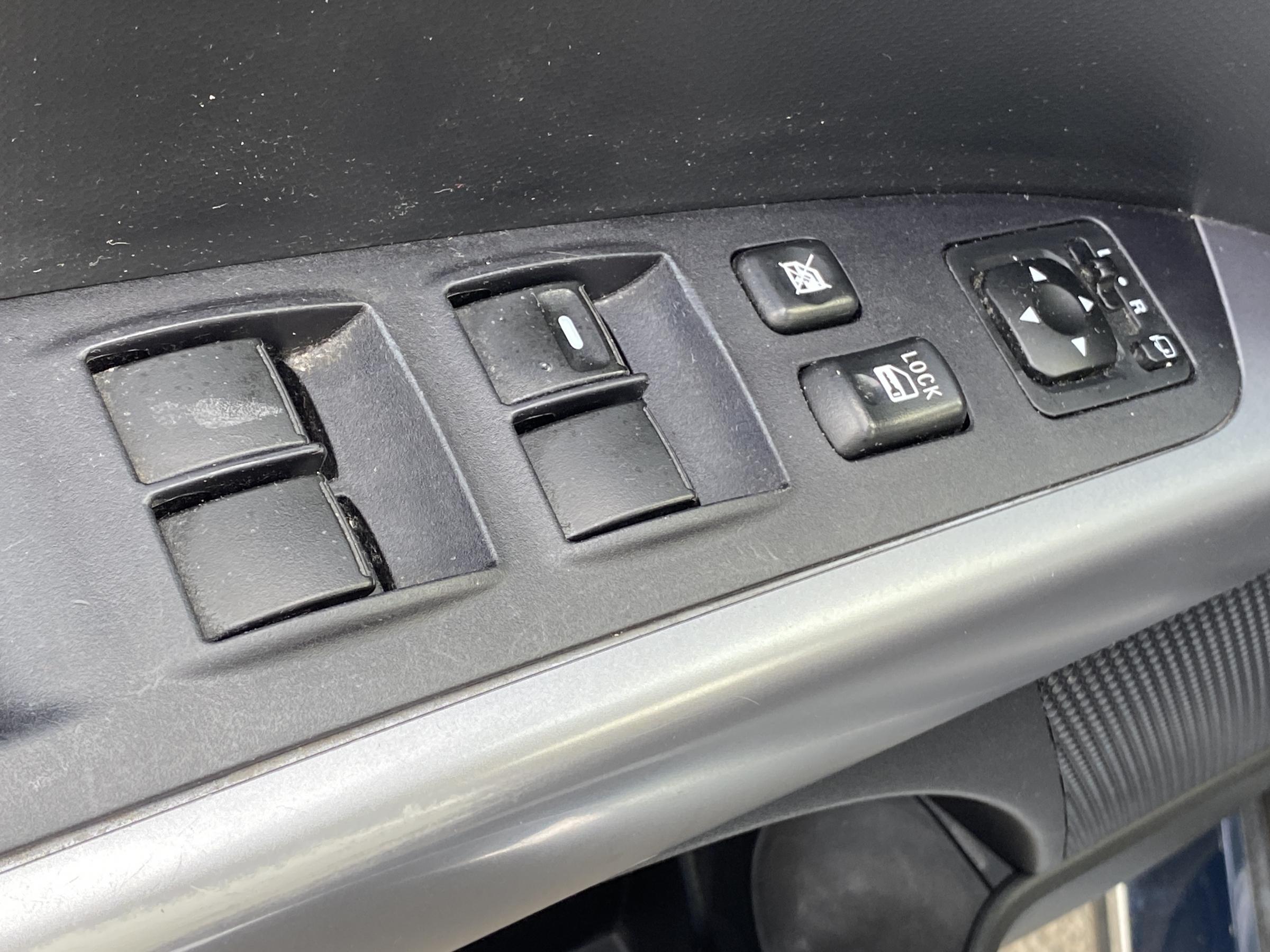 Peugeot 4007, 2012 - pohled č. 11