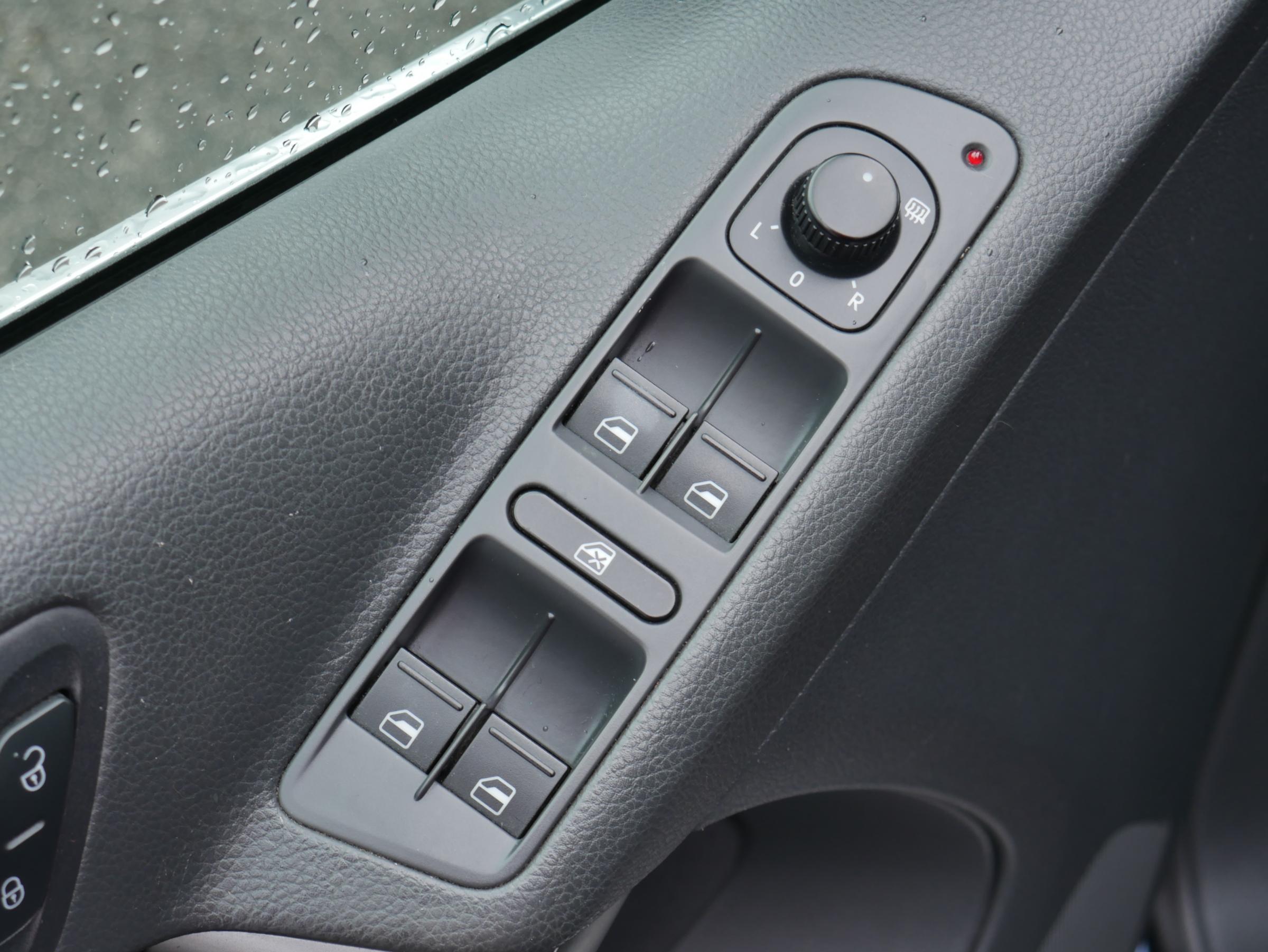 Volkswagen Tiguan, 2009 - pohled č. 20