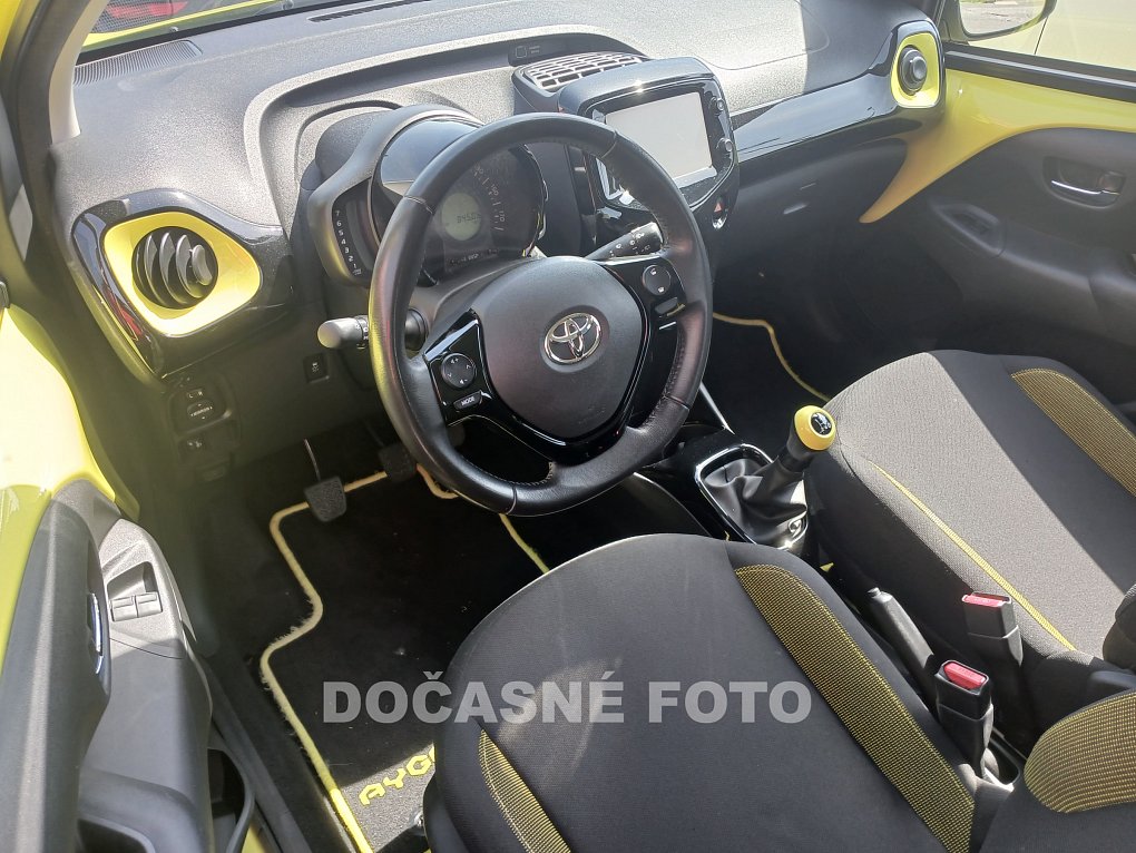 Toyota Aygo 1.0i 