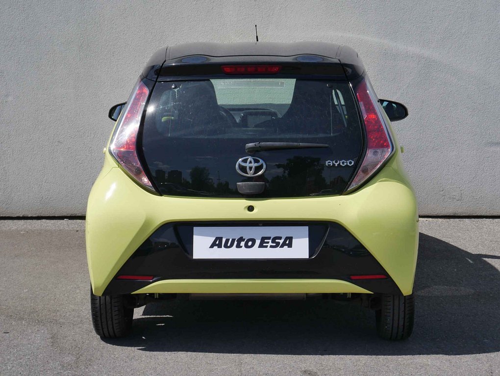 Toyota Aygo 1.0i 