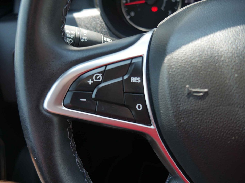 Dacia Duster 1.6 i 