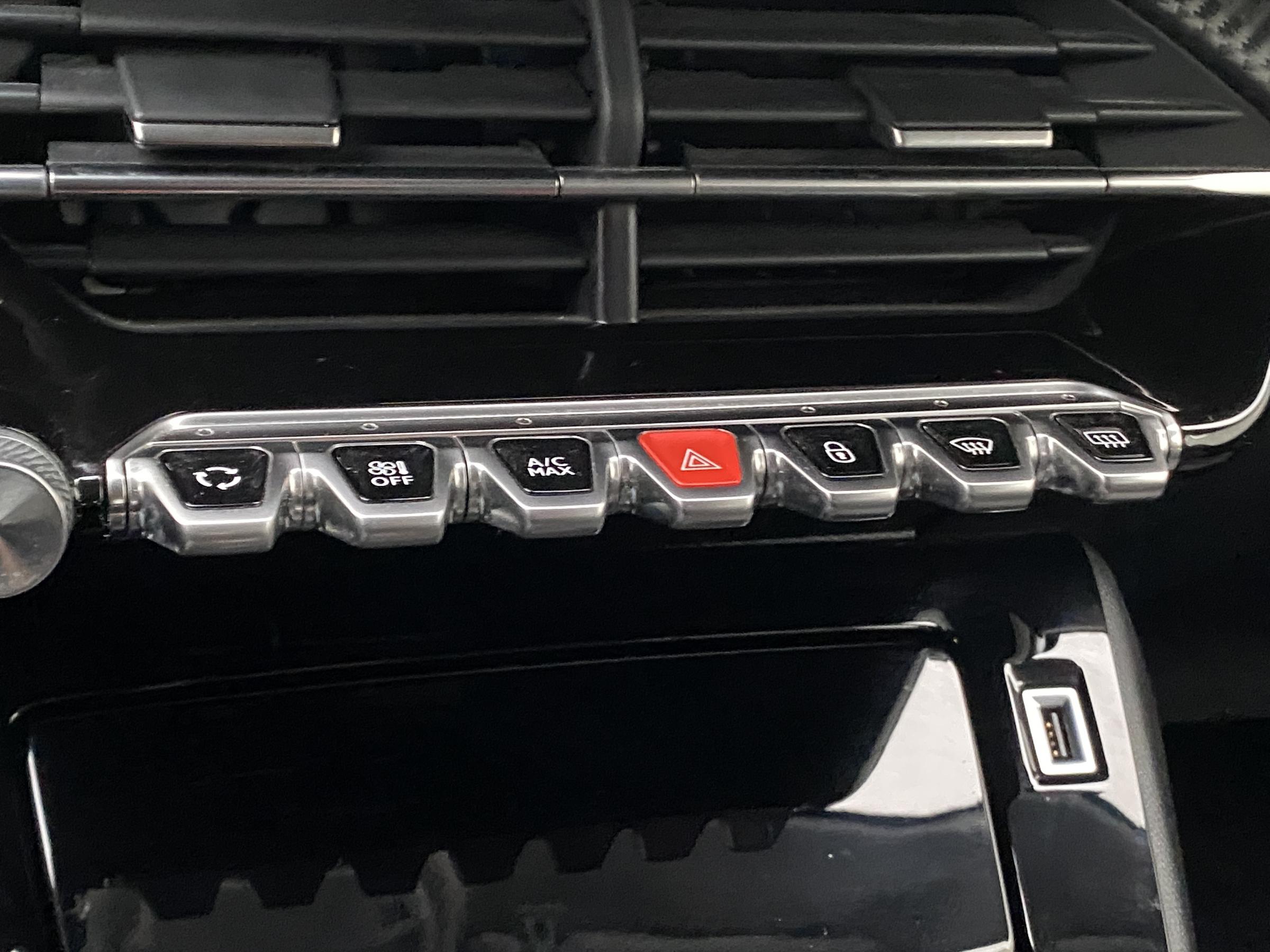 Peugeot 208, 2020 - pohled č. 14