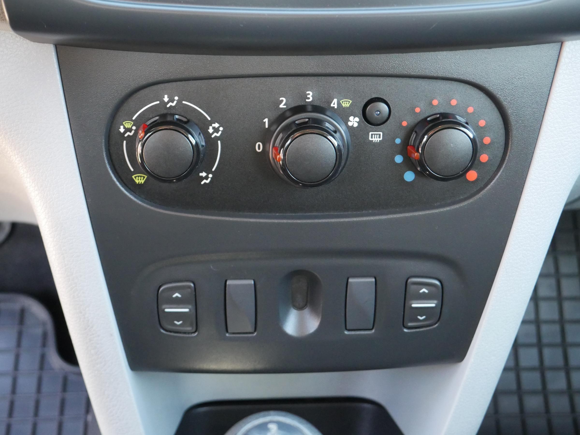 Dacia Sandero, 2013 - pohled č. 13