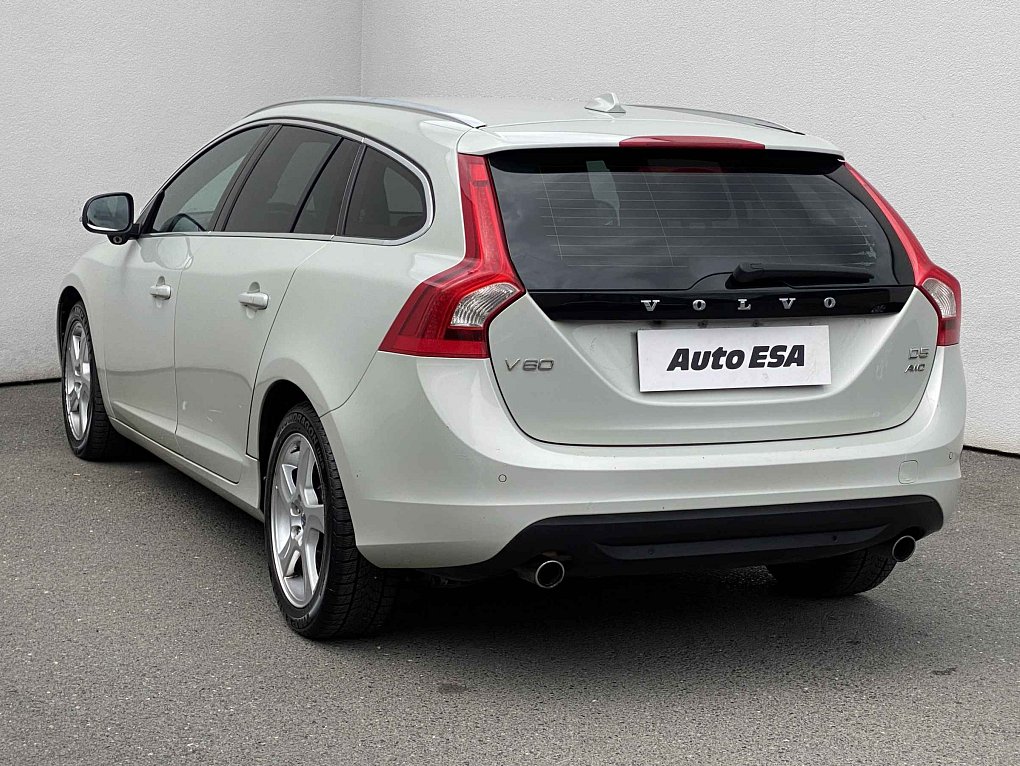 Volvo V60 2.4 D5  4x4