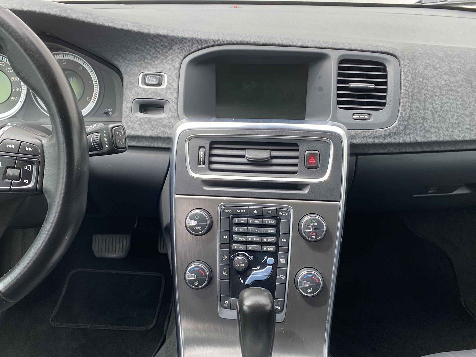 Volvo V60 2.4 D5  4x4