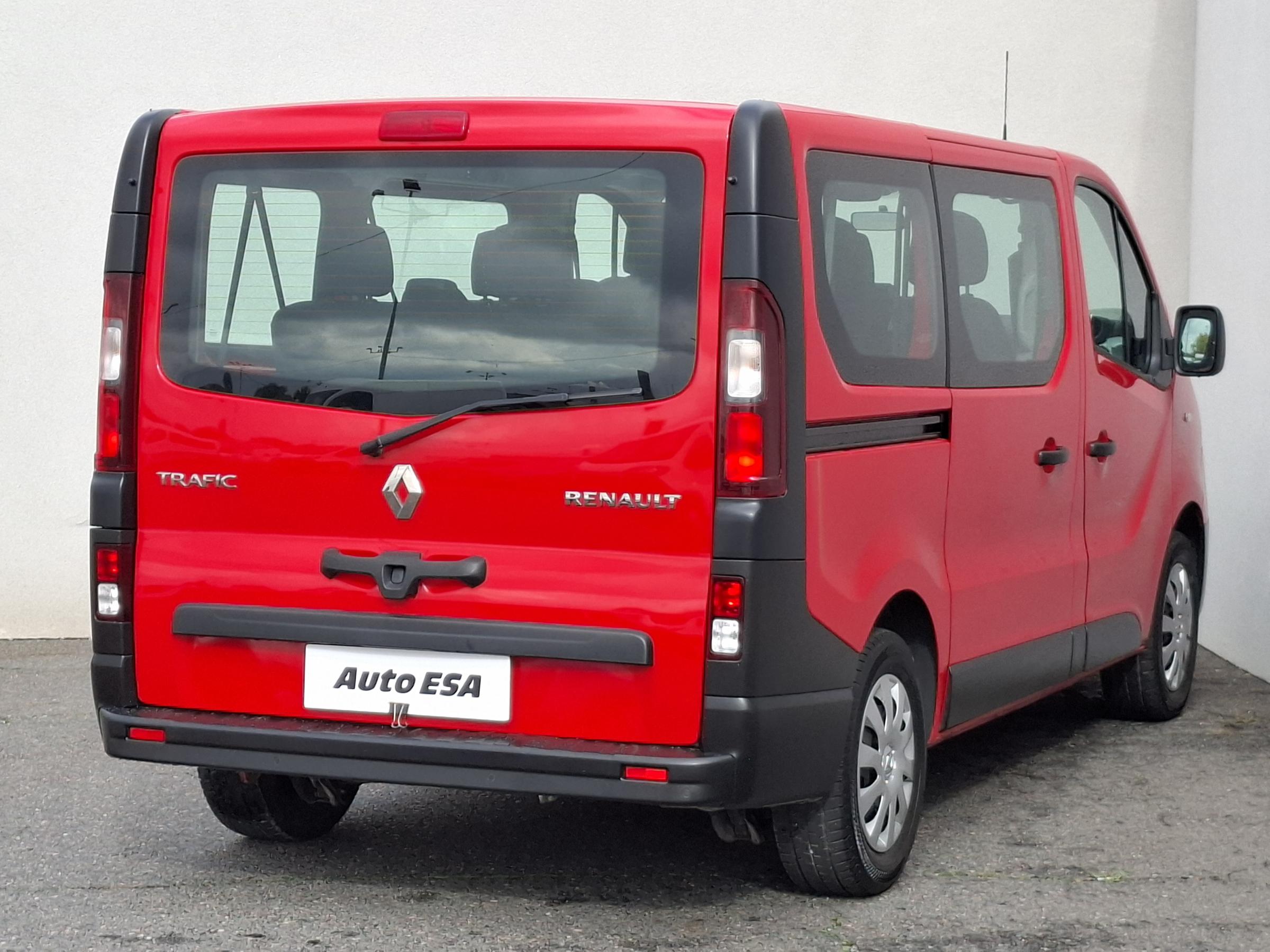 Renault Trafic, 2021 - pohled č. 4