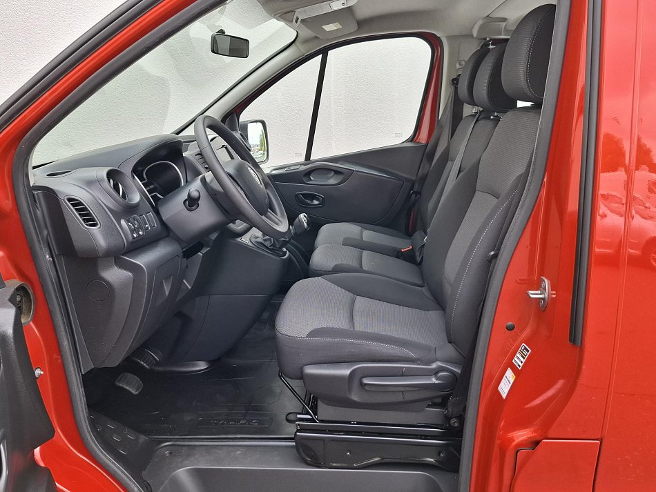 Renault Trafic 2.0dCi Energy 9míst