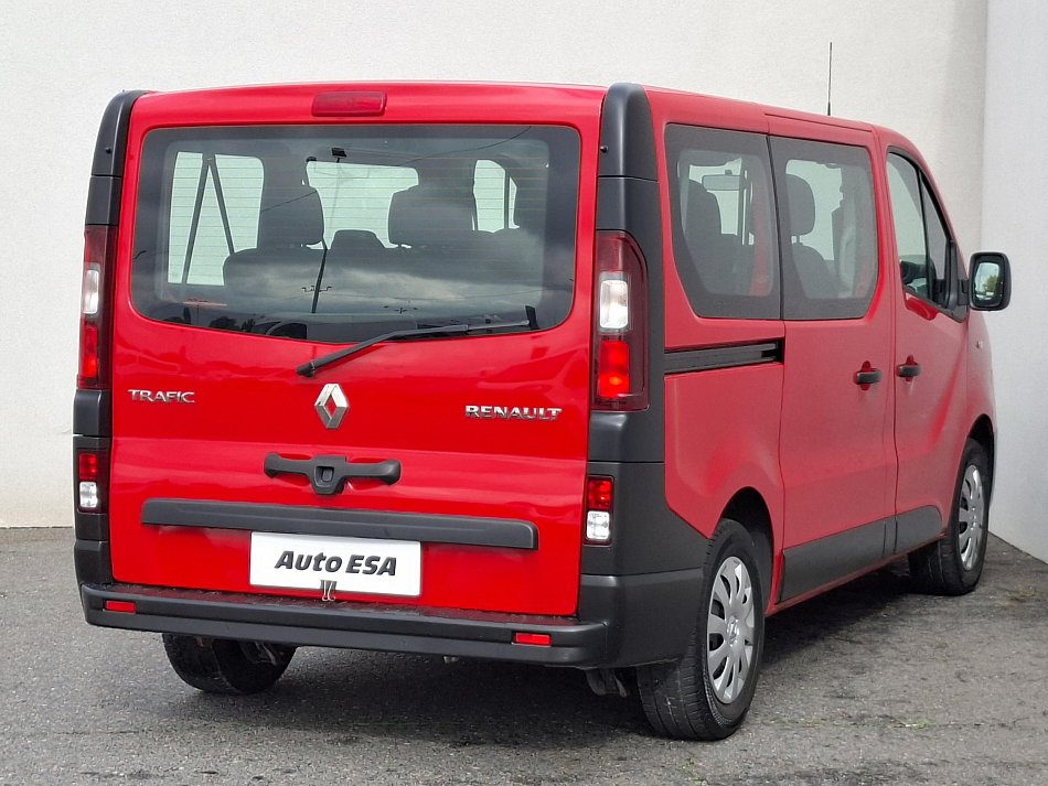 Renault Trafic 2.0dCi Energy 9míst