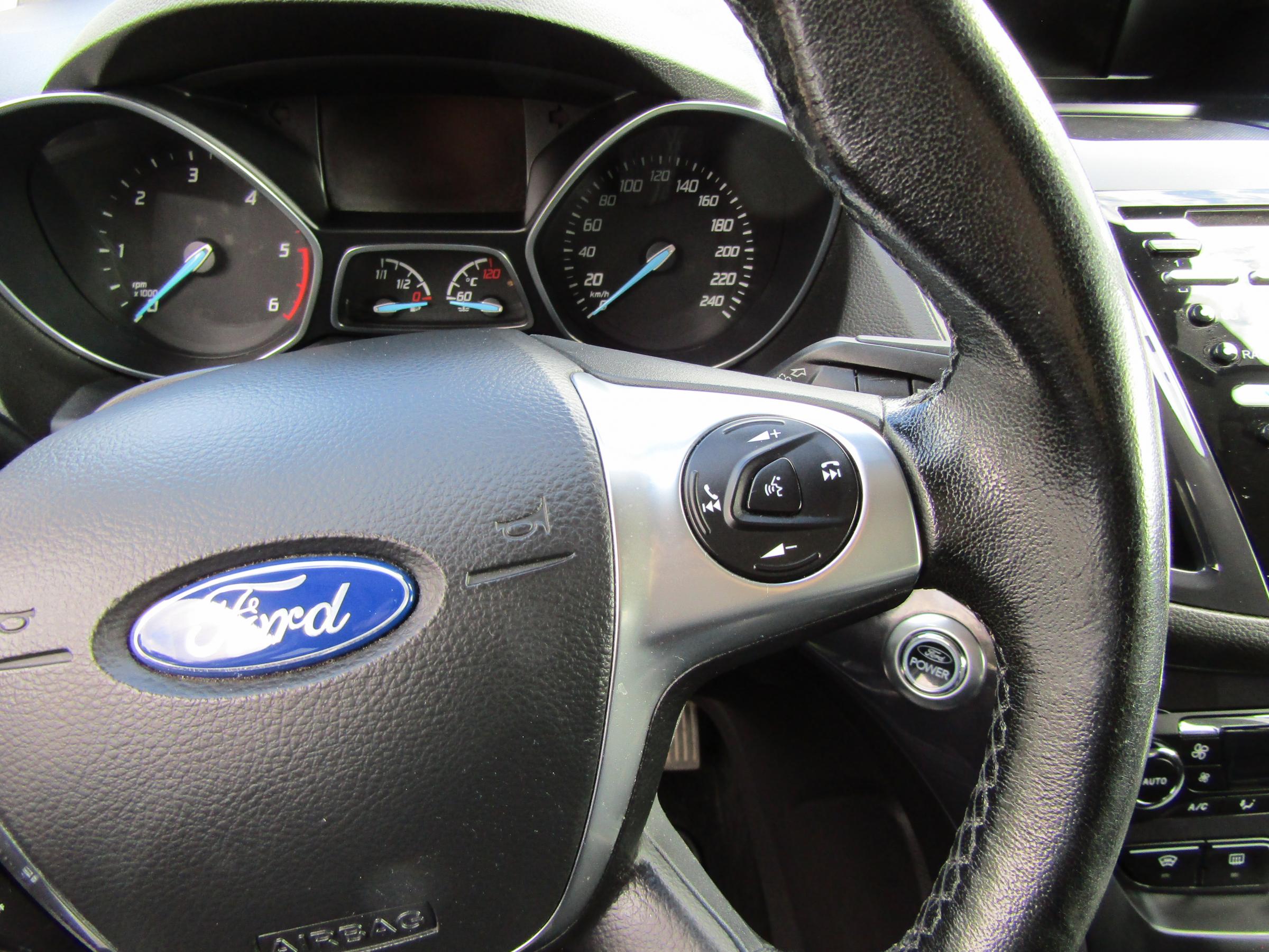 Ford Kuga, 2013 - pohled č. 14