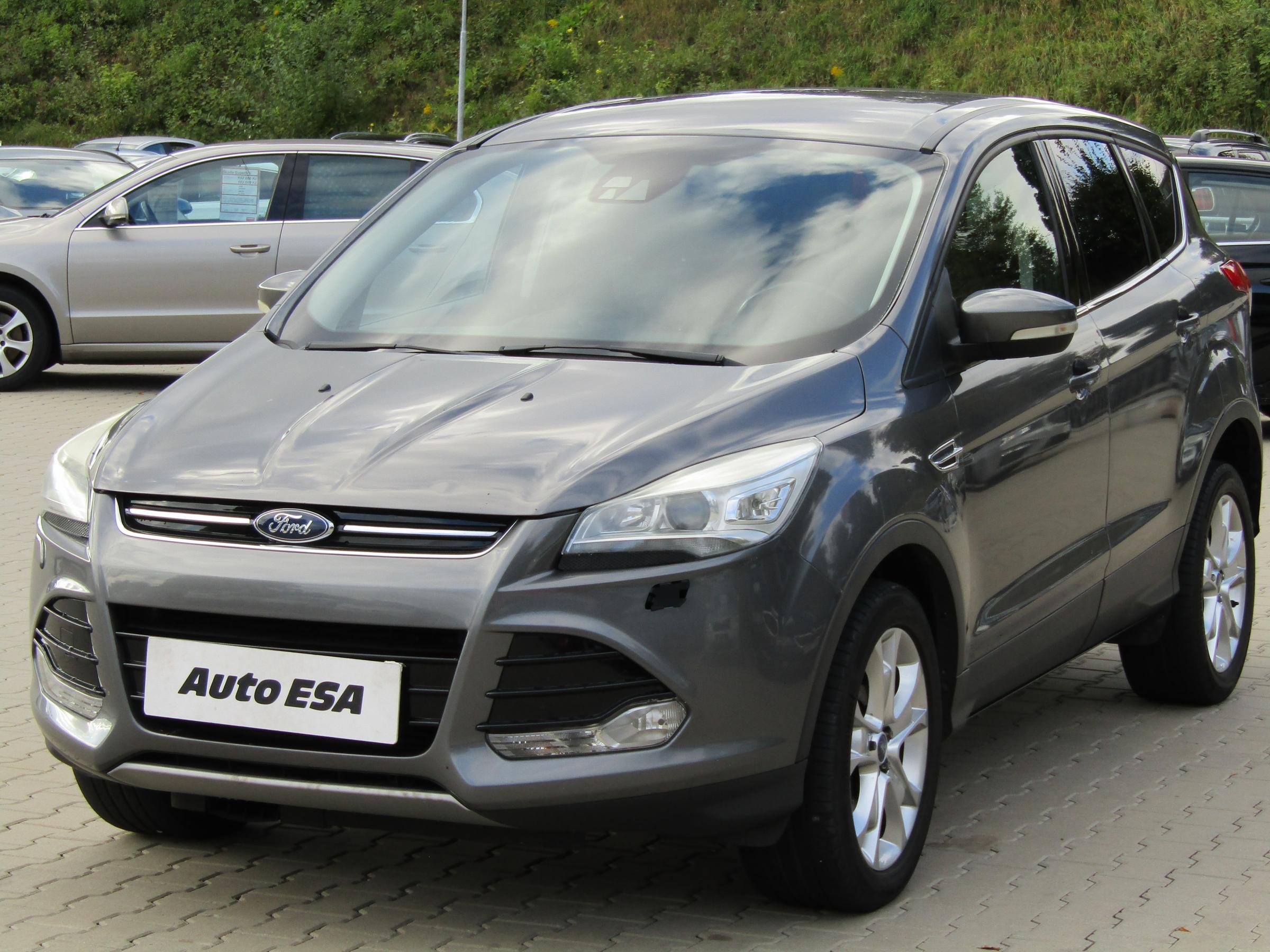 Ford Kuga, 2013 - pohled č. 3