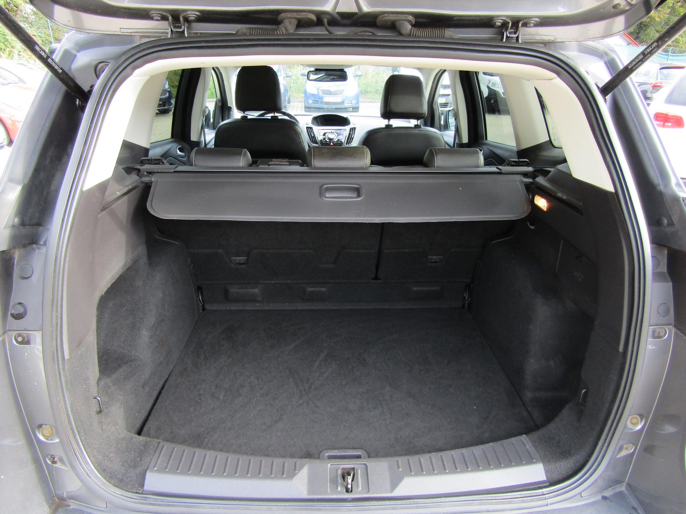 Ford Kuga, 2013 - pohled č. 7