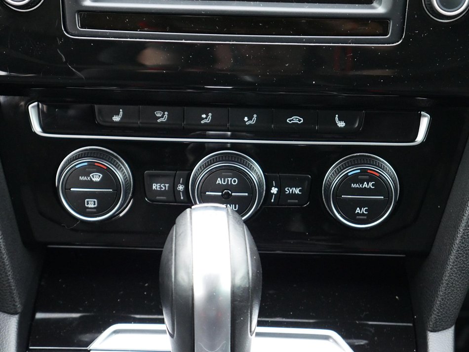 Volkswagen Passat 2.0 TDi 