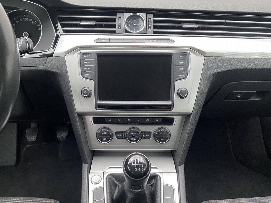 Volkswagen Passat 2.0 TDi Comfortline 4X4