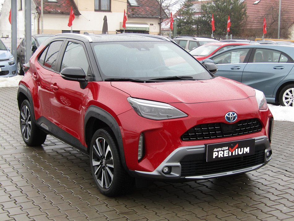 Toyota Yaris 1.5e-CVT  Cross