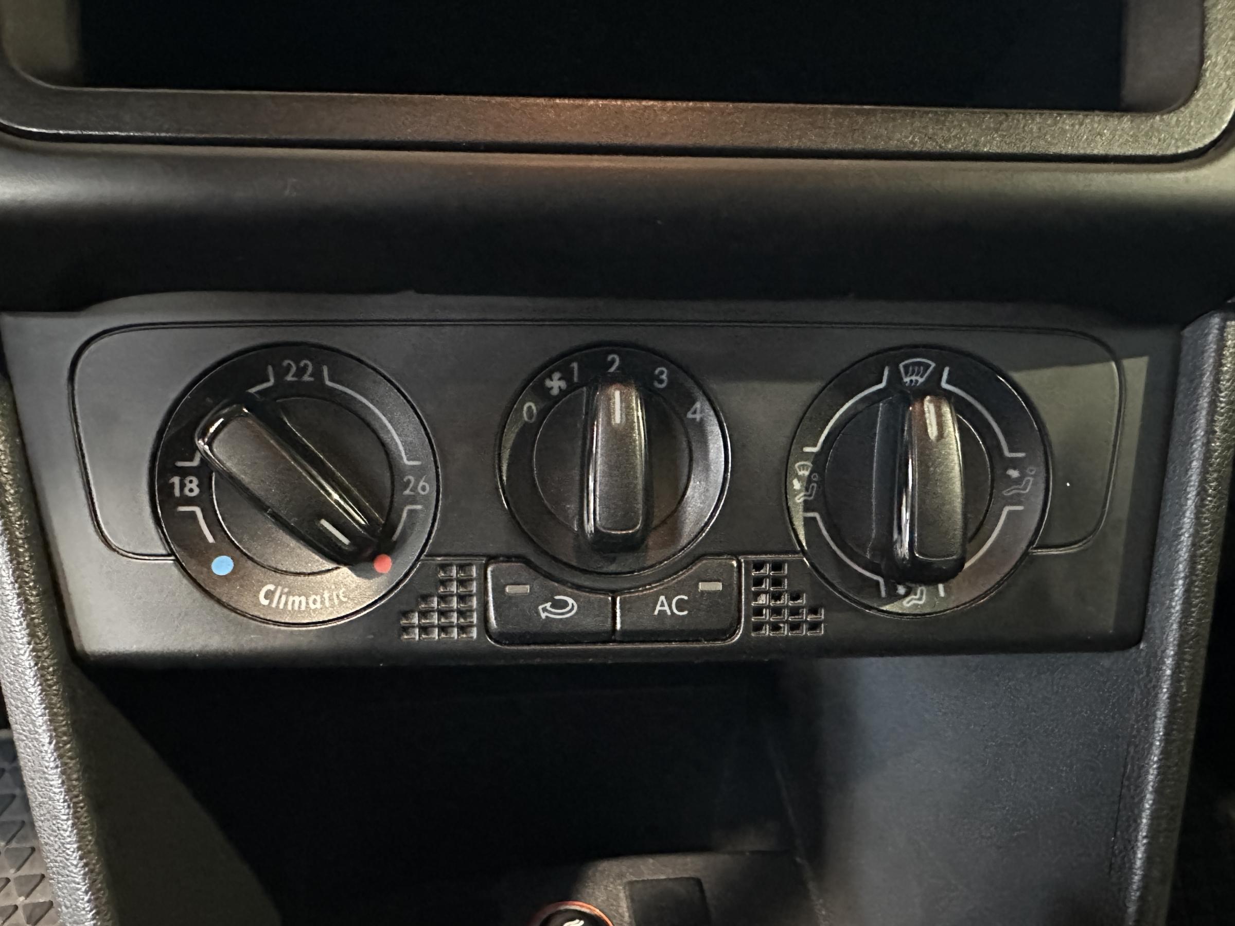 Volkswagen Polo, 2009 - pohled č. 14